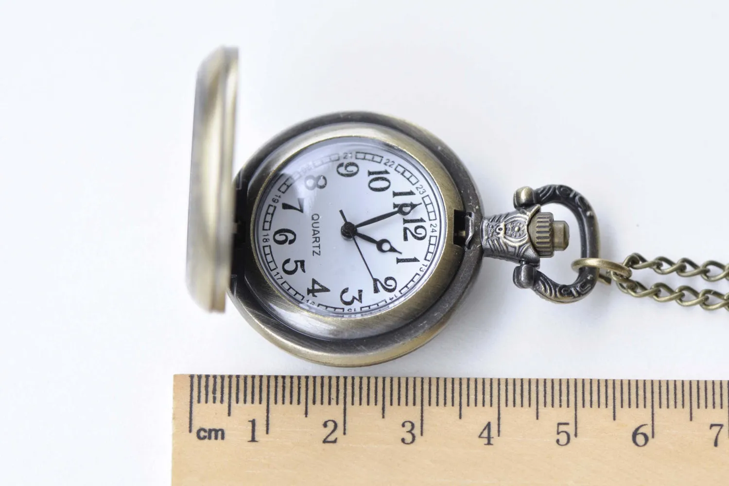 1 PC Antique Bronze Bezel Pocket Watch Necklace 1 Inch Cabochon A8638