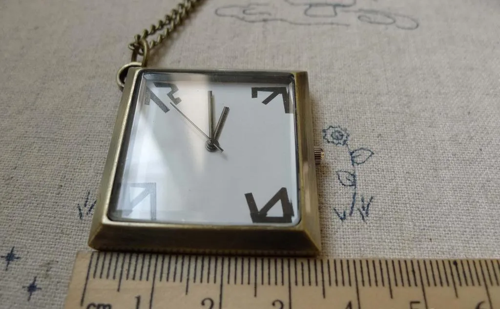 1 PC Antique Bronze Diamond Shape Pocket Watch  A6195