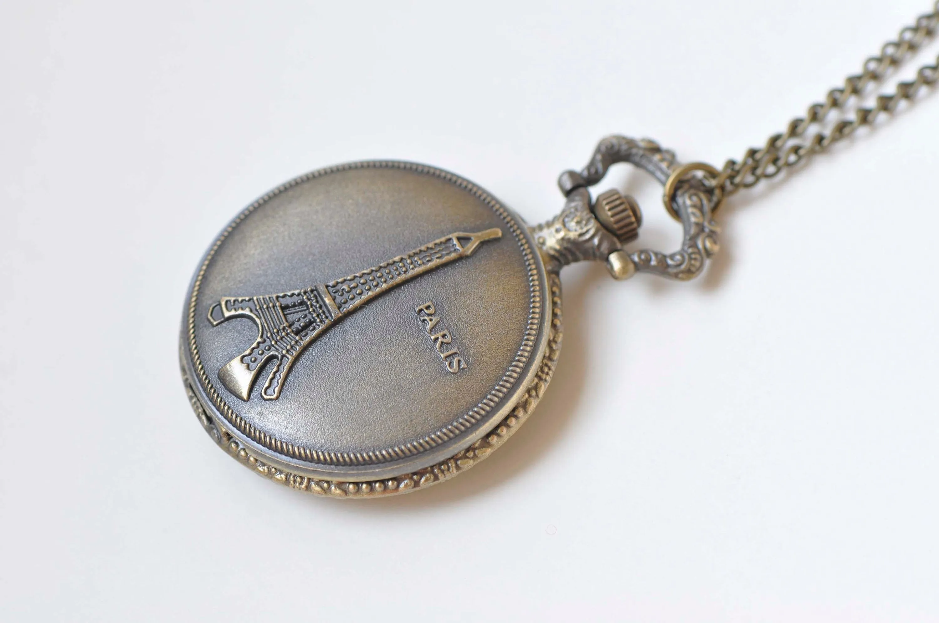 1 PC Antique Bronze Eiffel Tower Pocket Watch Necklace A1557