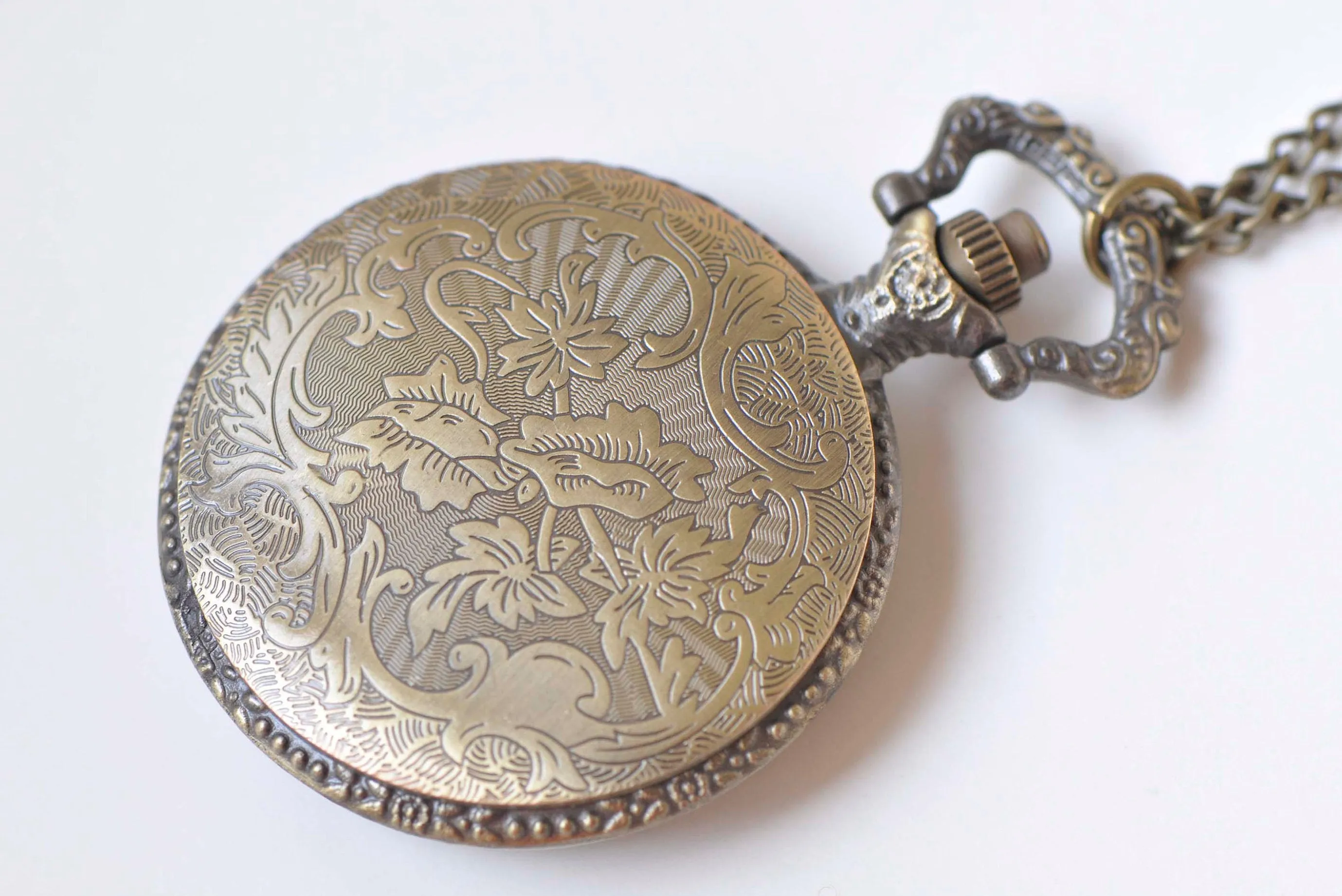 1 PC Antique Bronze Eiffel Tower Pocket Watch Necklace A1557