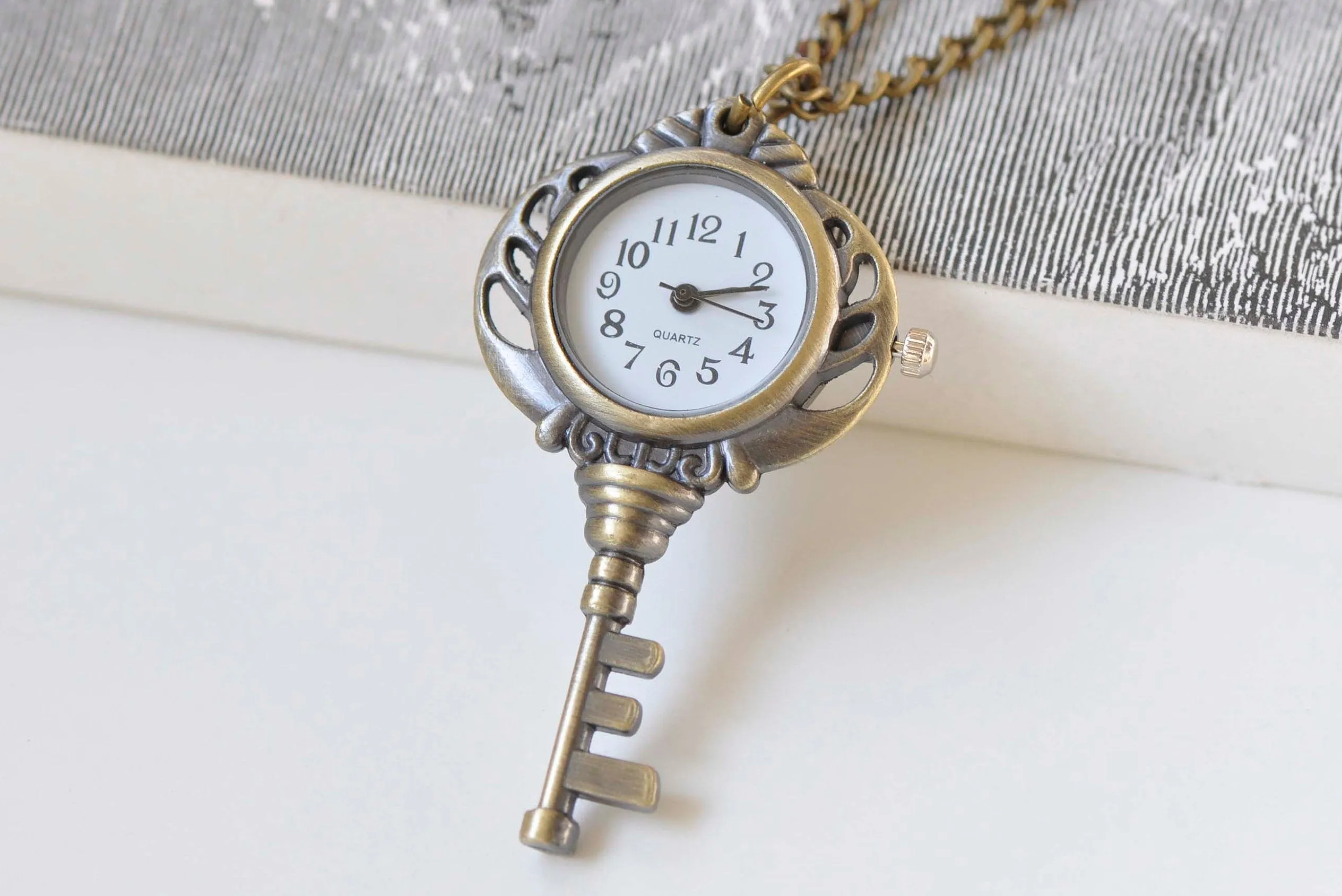 1 PC Antique Bronze Key Pocket Watch Necklace