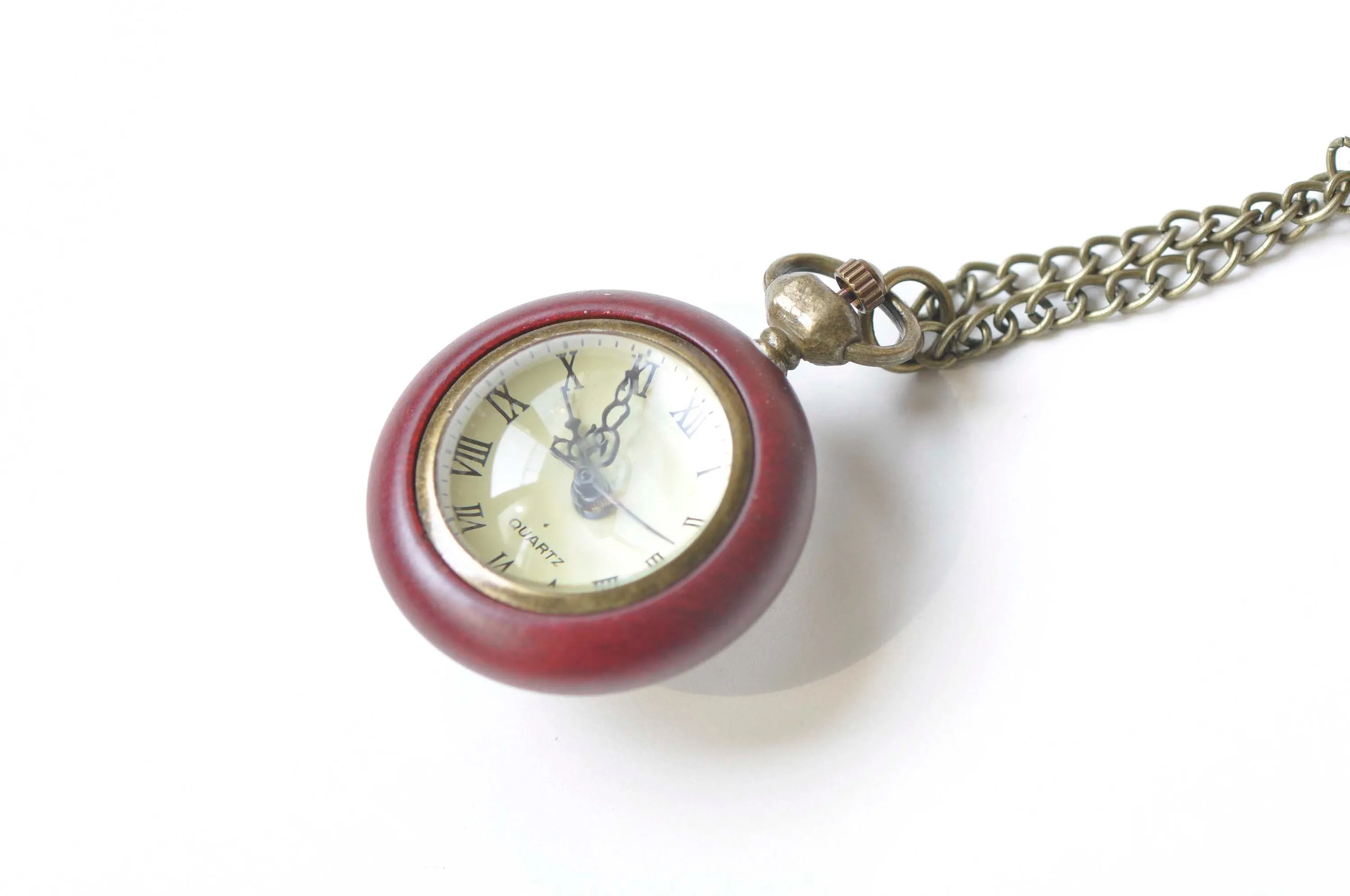 1 PC Antique Bronze Red Wood Pocket Watch Necklace A1139