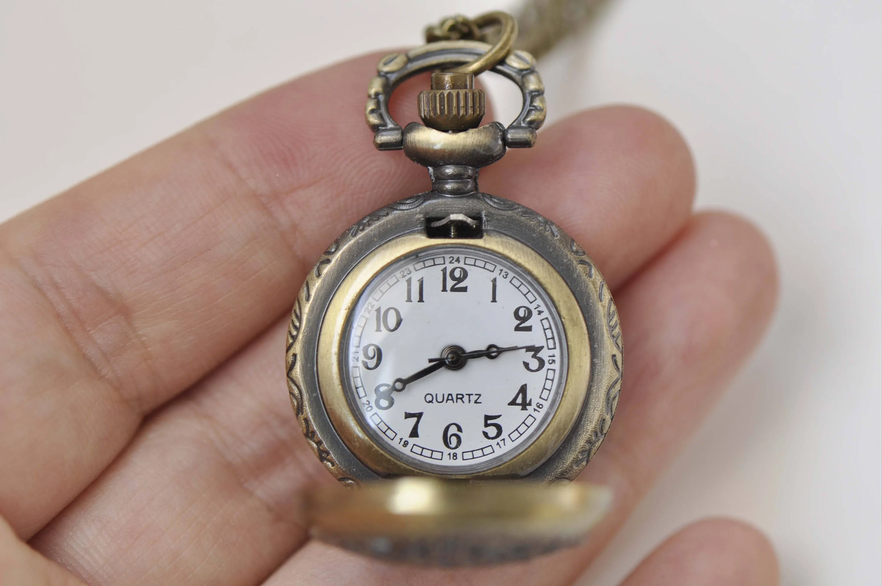 1 PC Antique Bronze Small Filigree Pocket Watch Pendant 27mm A3791
