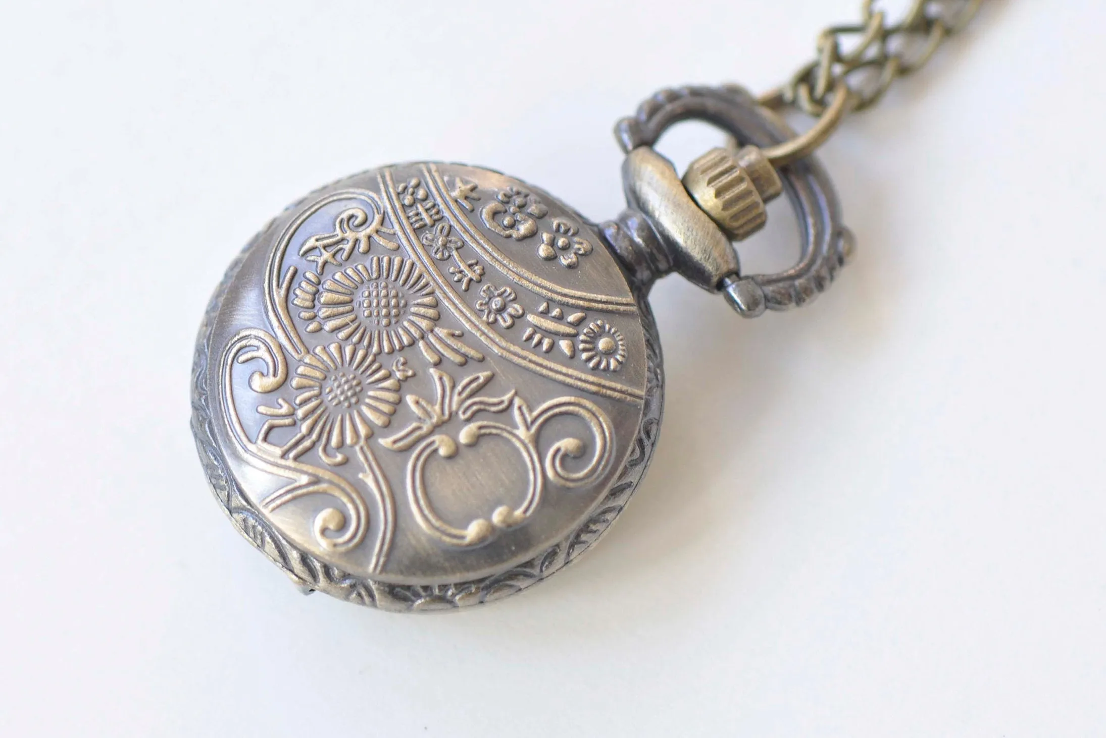 1 PC Antique Bronze Small Pocket Watch Necklace A6637