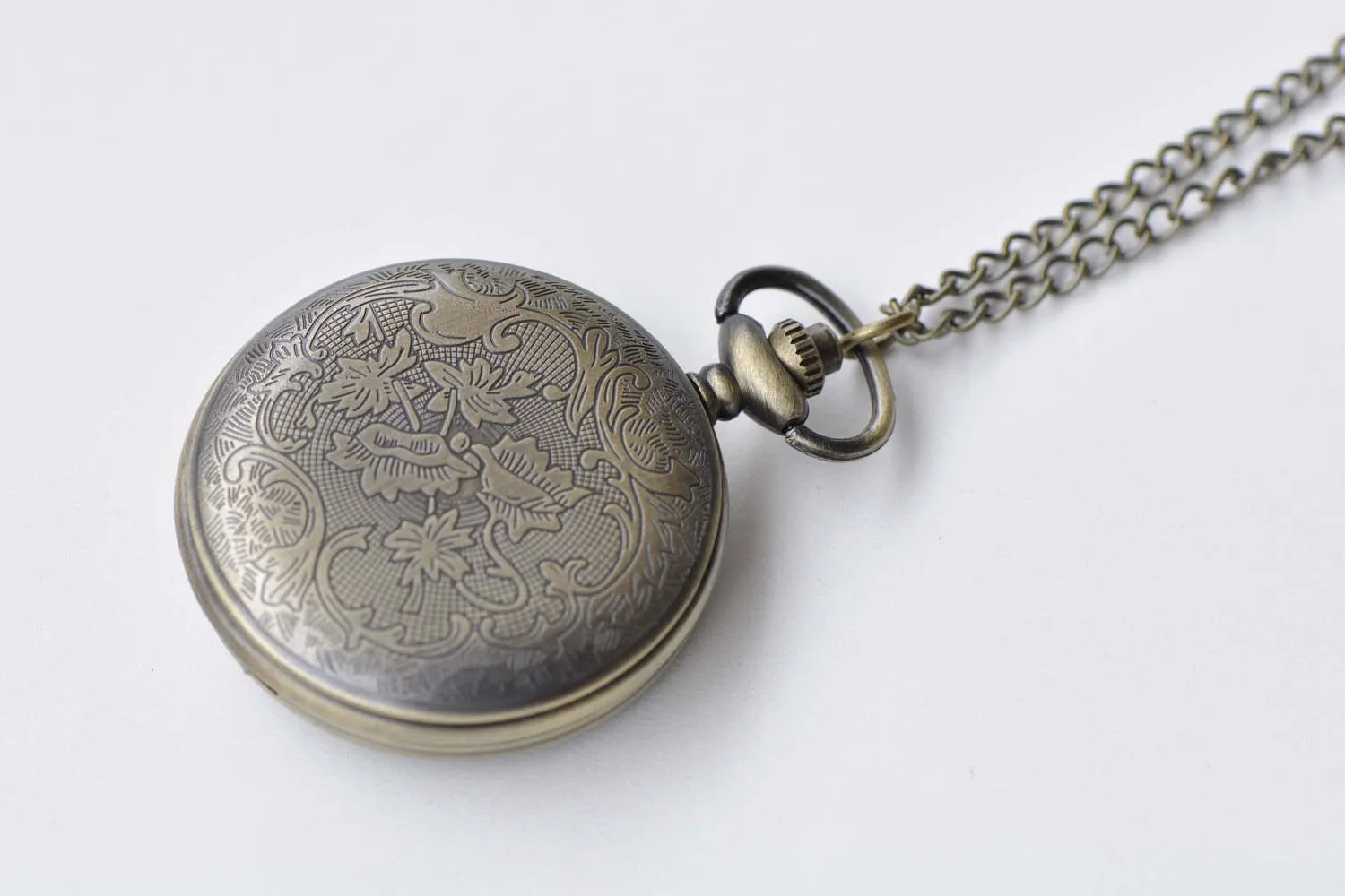 1 PC Antique Bronze Steampunk Gear Wheel Pocket Watch Necklace A8637