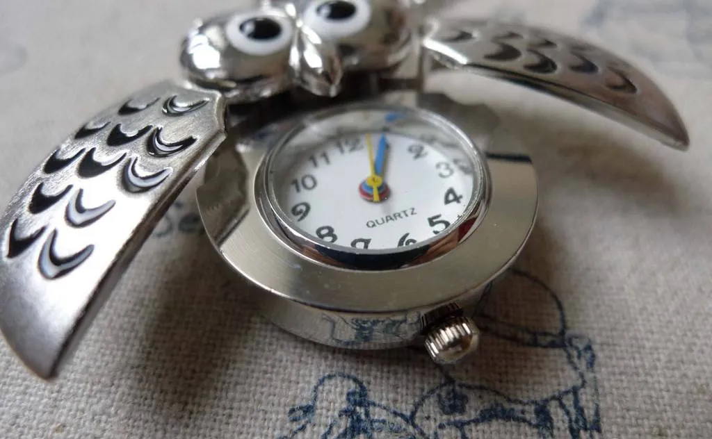1 PC Antique Silver Owl Wing Pocket Watch A7241