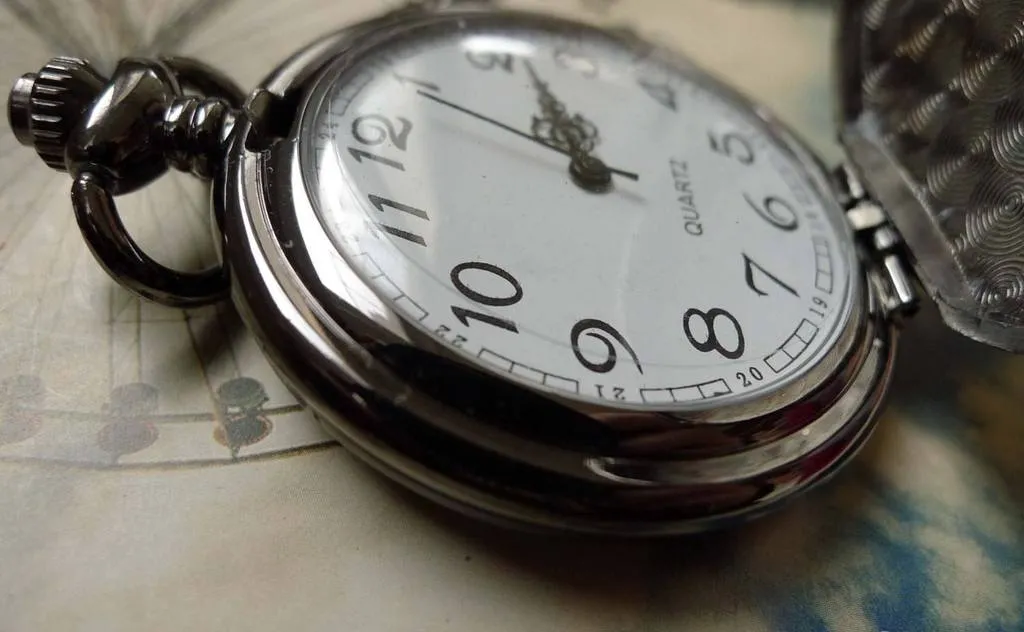 1 PC Black Polish Pocket Watch Necklace A6402