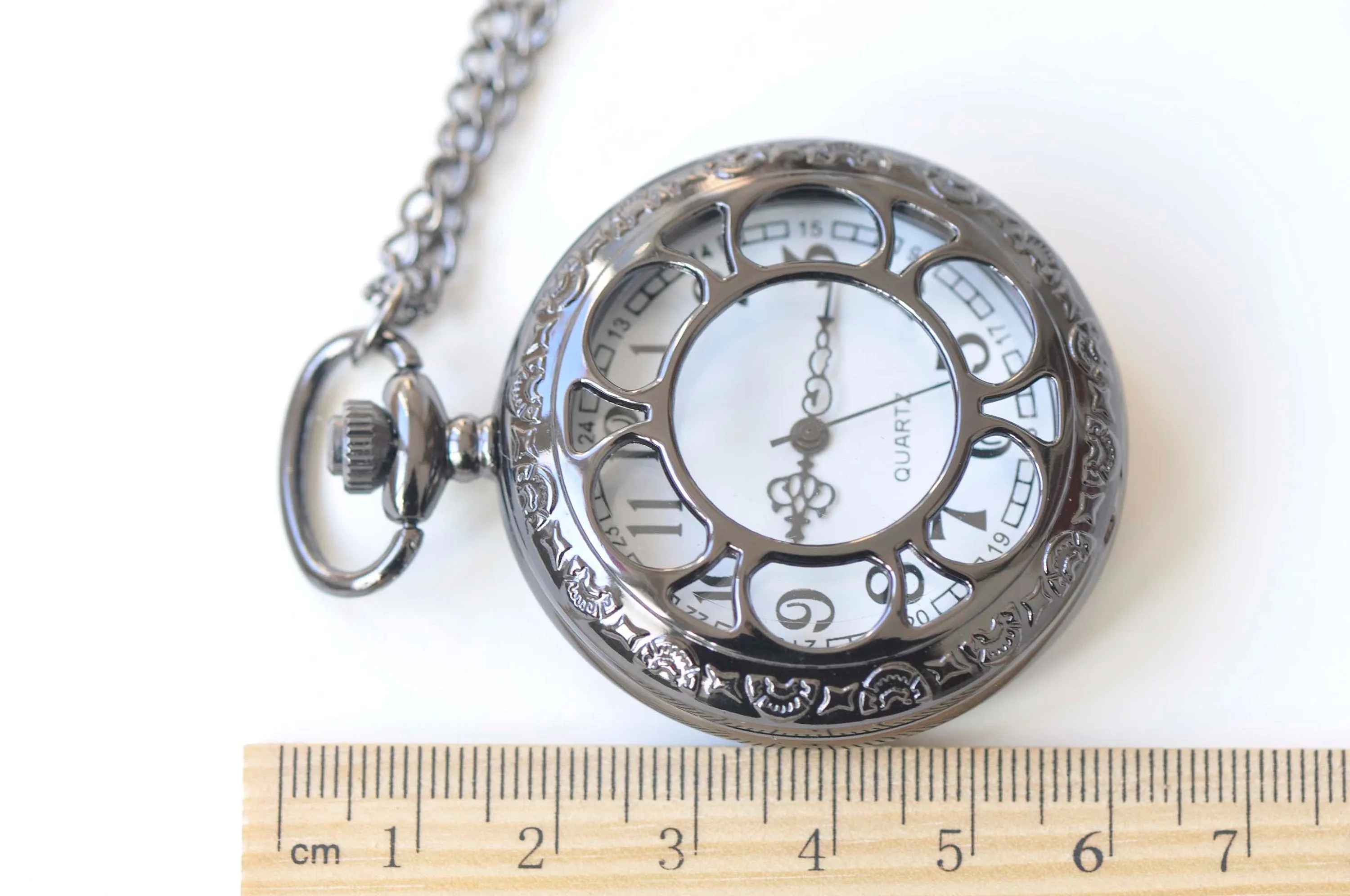 1 PC Gunmetal Black Round Pocket Watch Necklace A5310