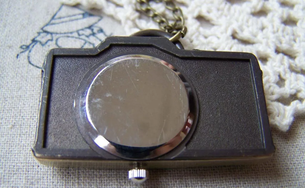 1 PC of Antique Bronze Camera Pocket Watch A5759