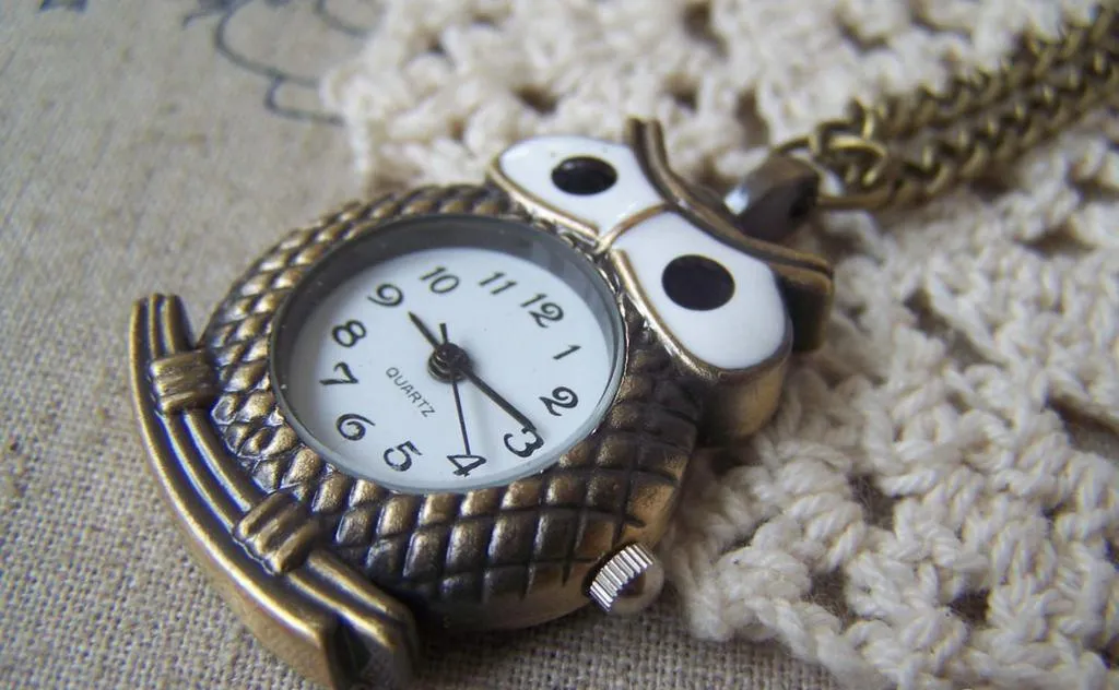 1 PC of Antique Bronze Owl Pocket Watch  A4620