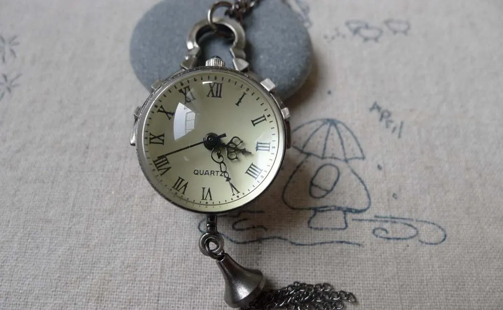 1 PC of Antique Silver Glass Bubble Orb Pocket Watch A7144