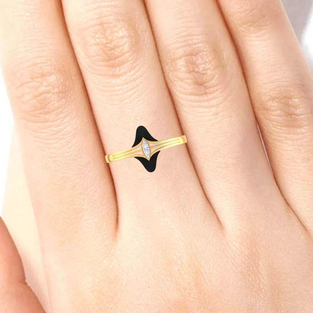 14K Gold Ring Floral Design With Black Meena And Stone Detailing (Size 12)