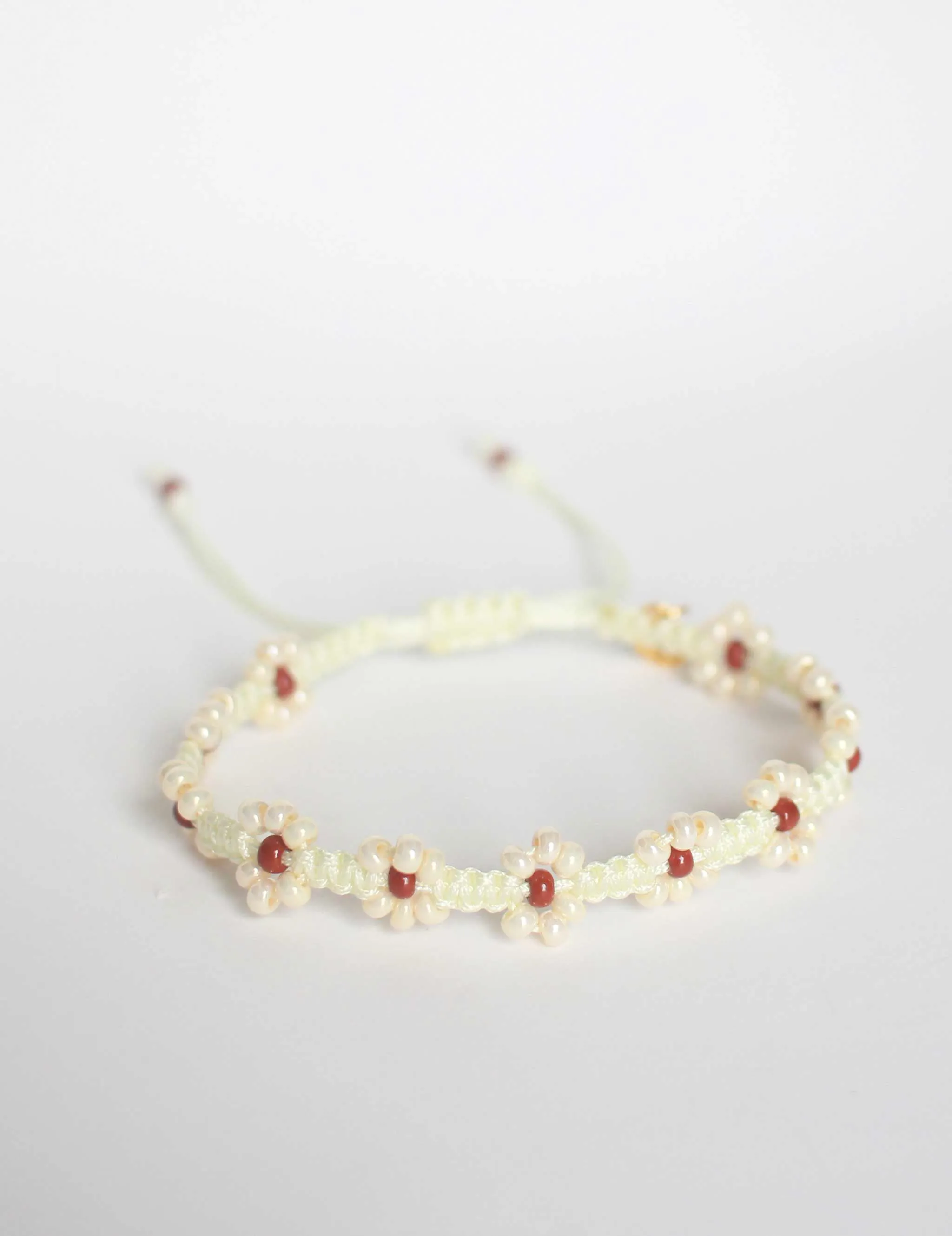 Allison Bracelet in Cream