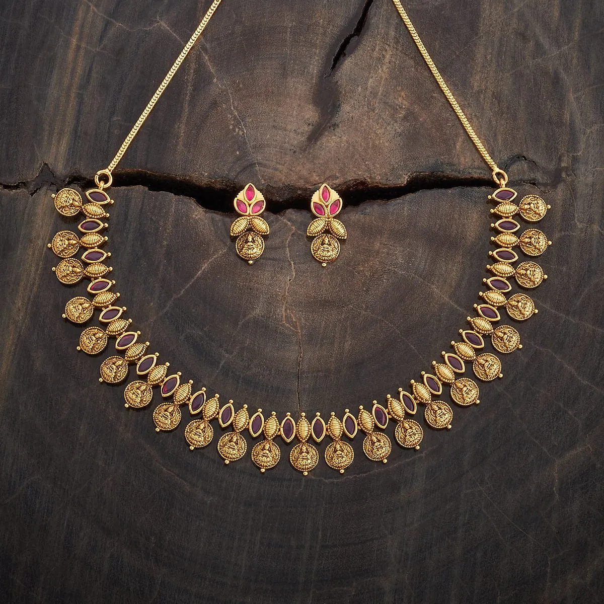 Antique Necklace 181311