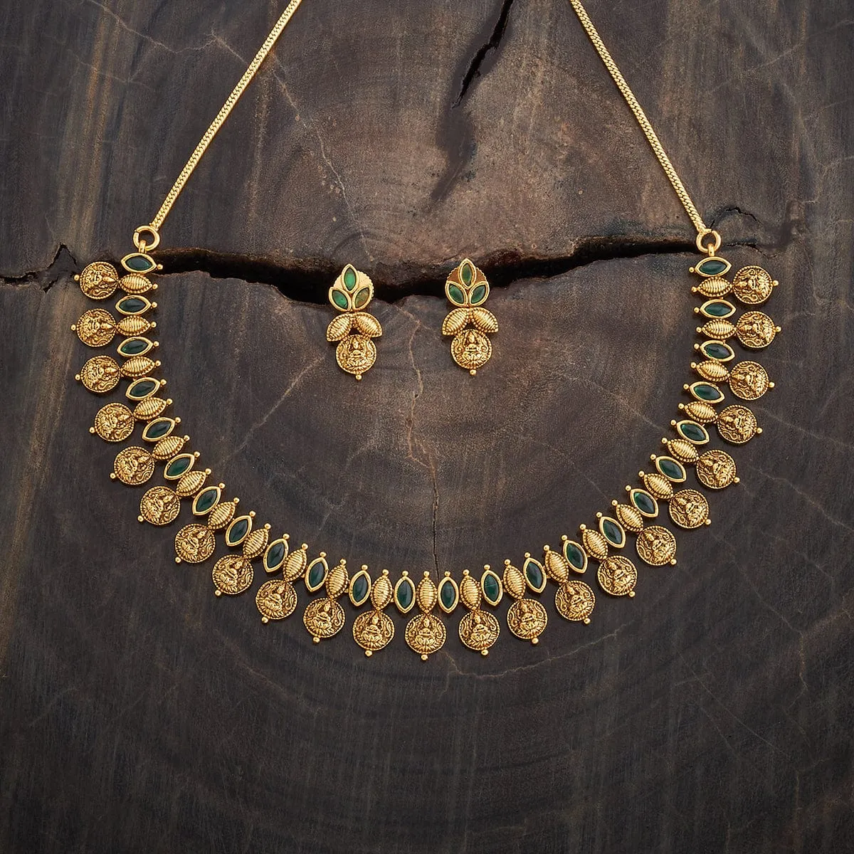 Antique Necklace 181311