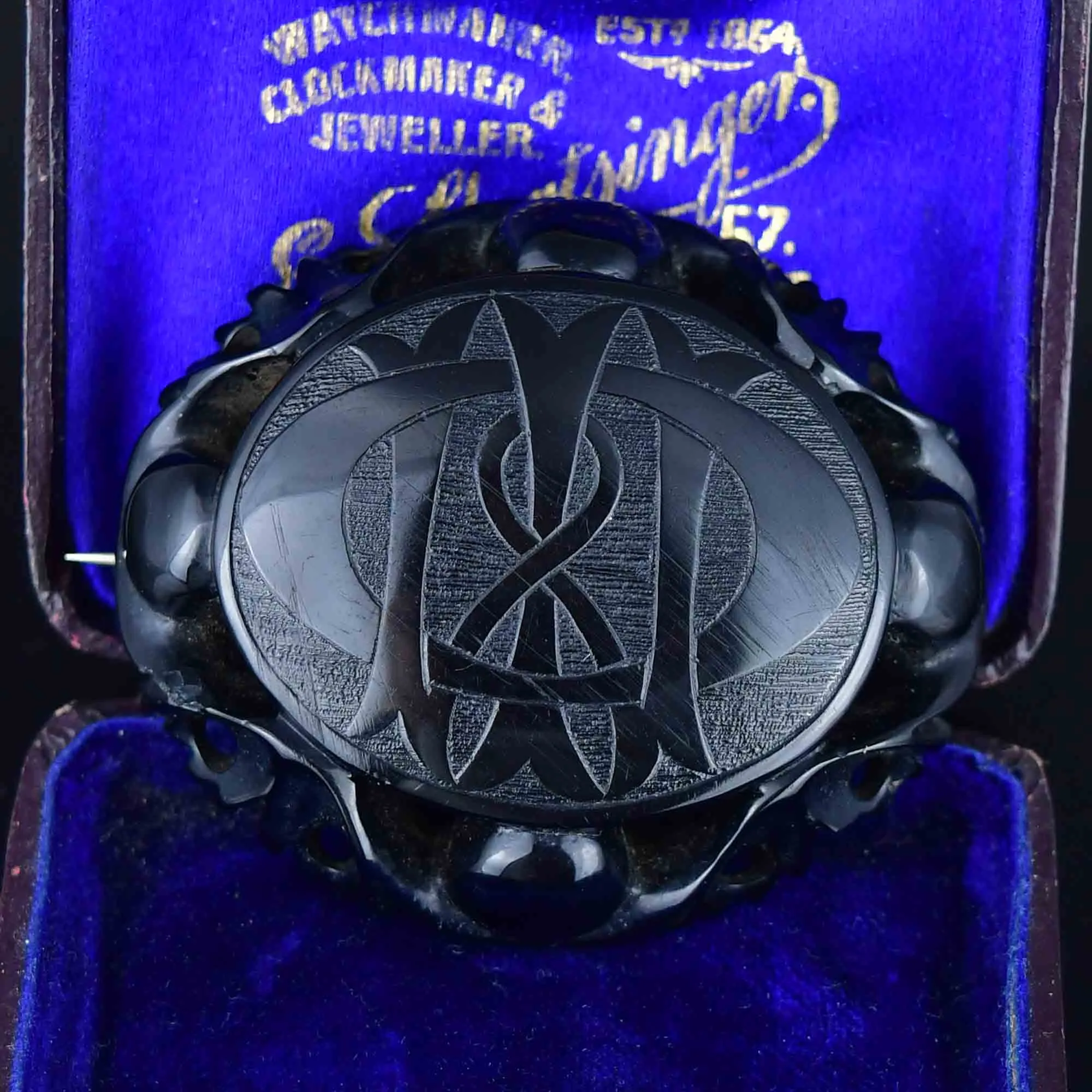Antique Victorian Carved Whitby Jet In Memory Of Mourning Brooch