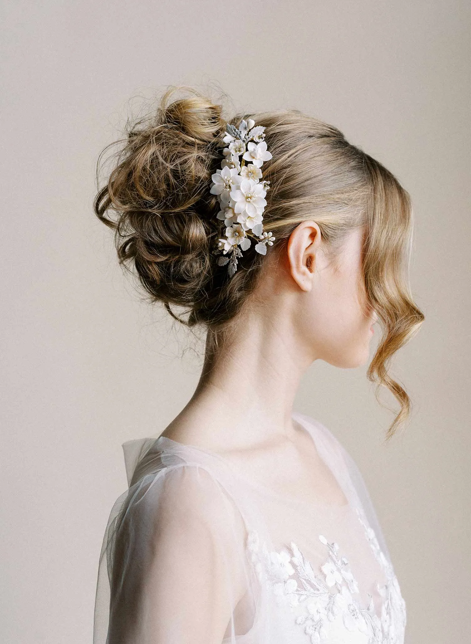 Creamy floral garden comb, large - Style #2551