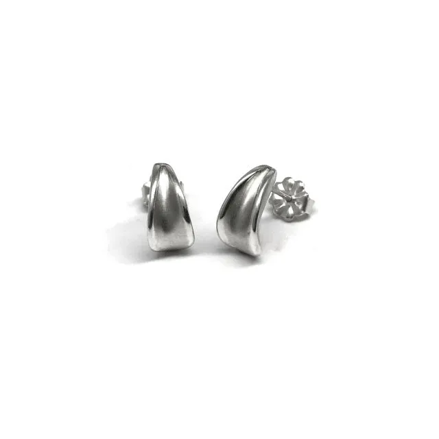 Curved Petal Stud