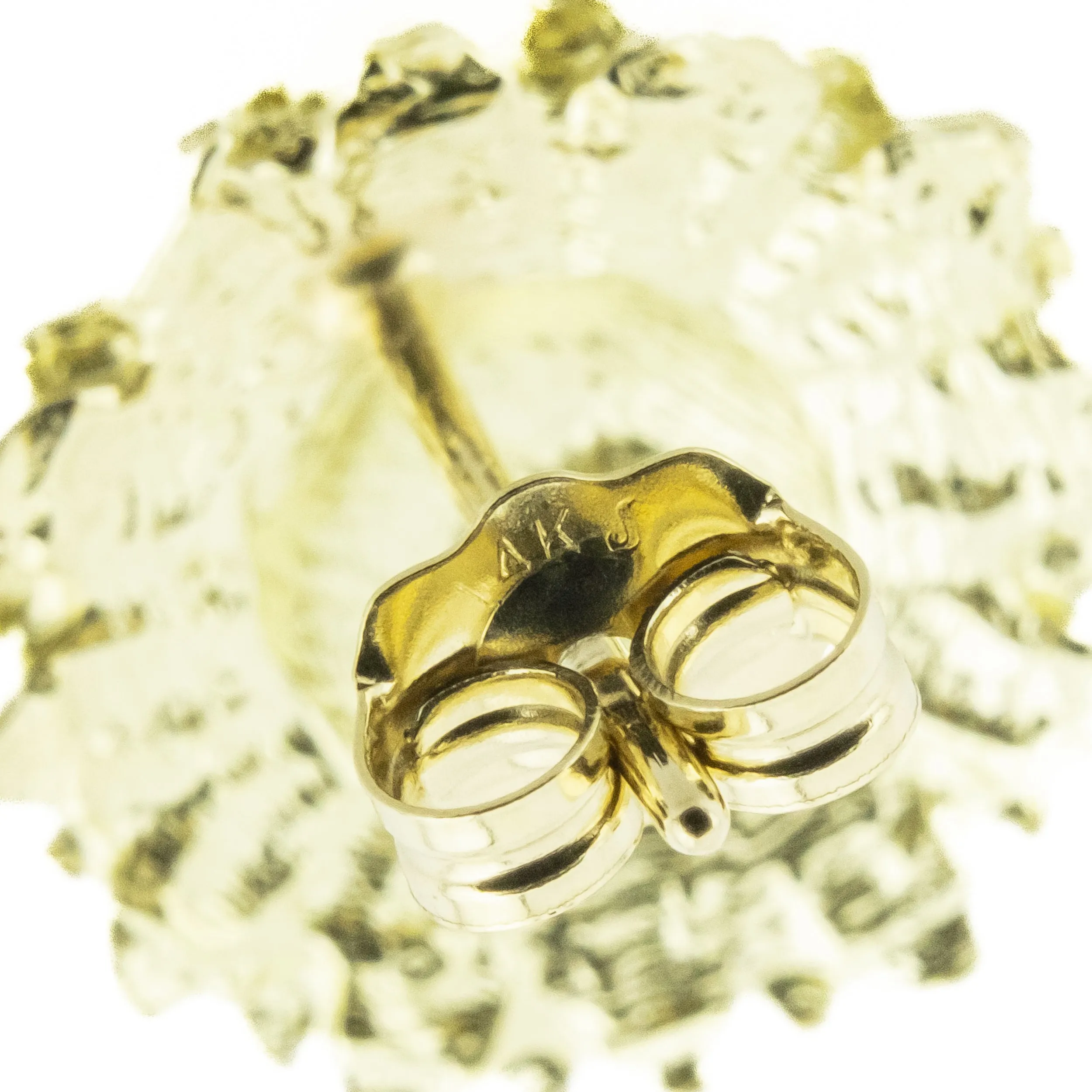 Detailed Sunflower Design Stud Earrings in 14K Yellow Gold