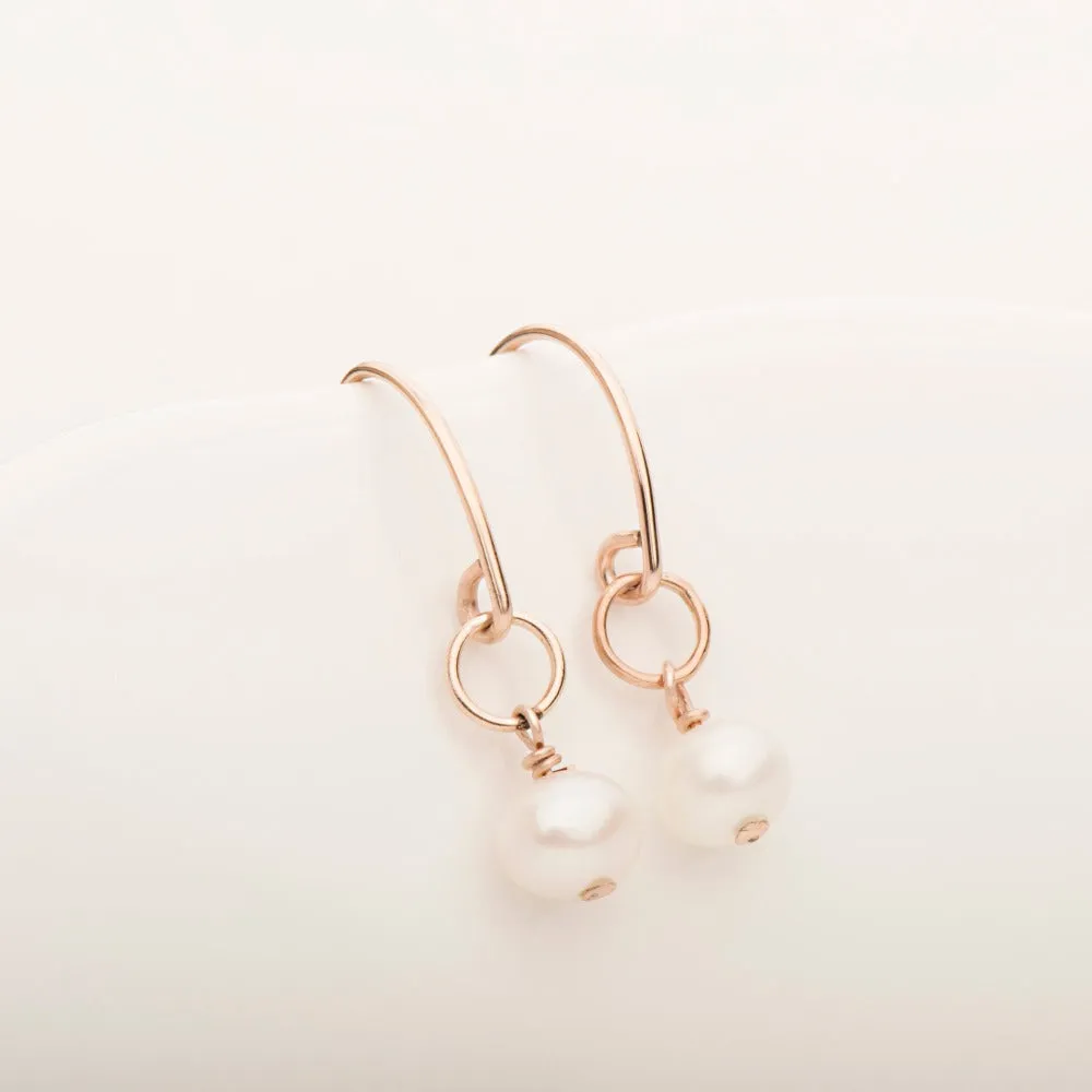 Freefall Pearl Earring
