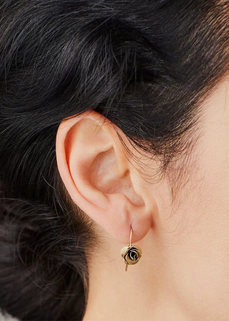 Julie Cohn | Petite Rose Sterling Earring
