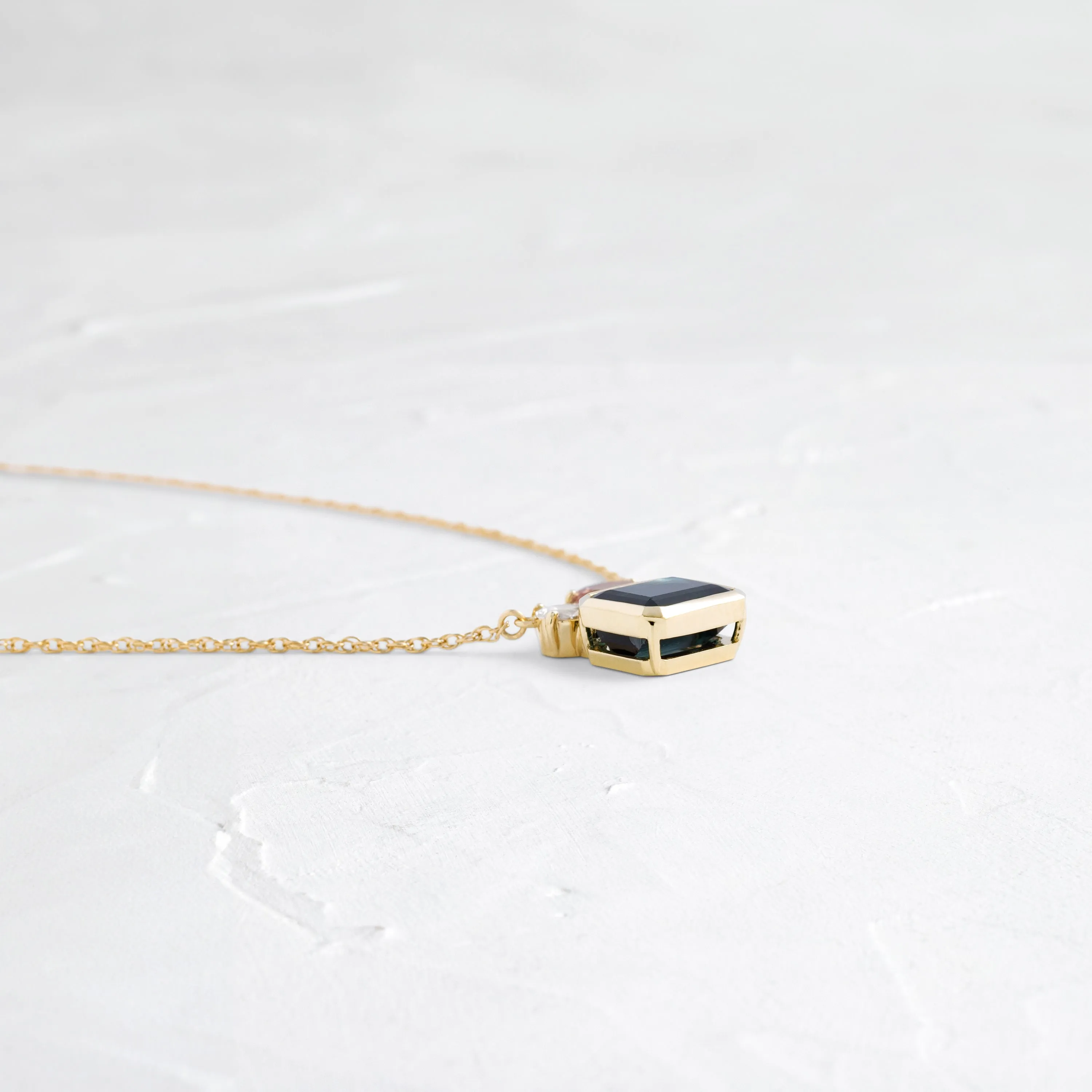 Kinetic Necklace