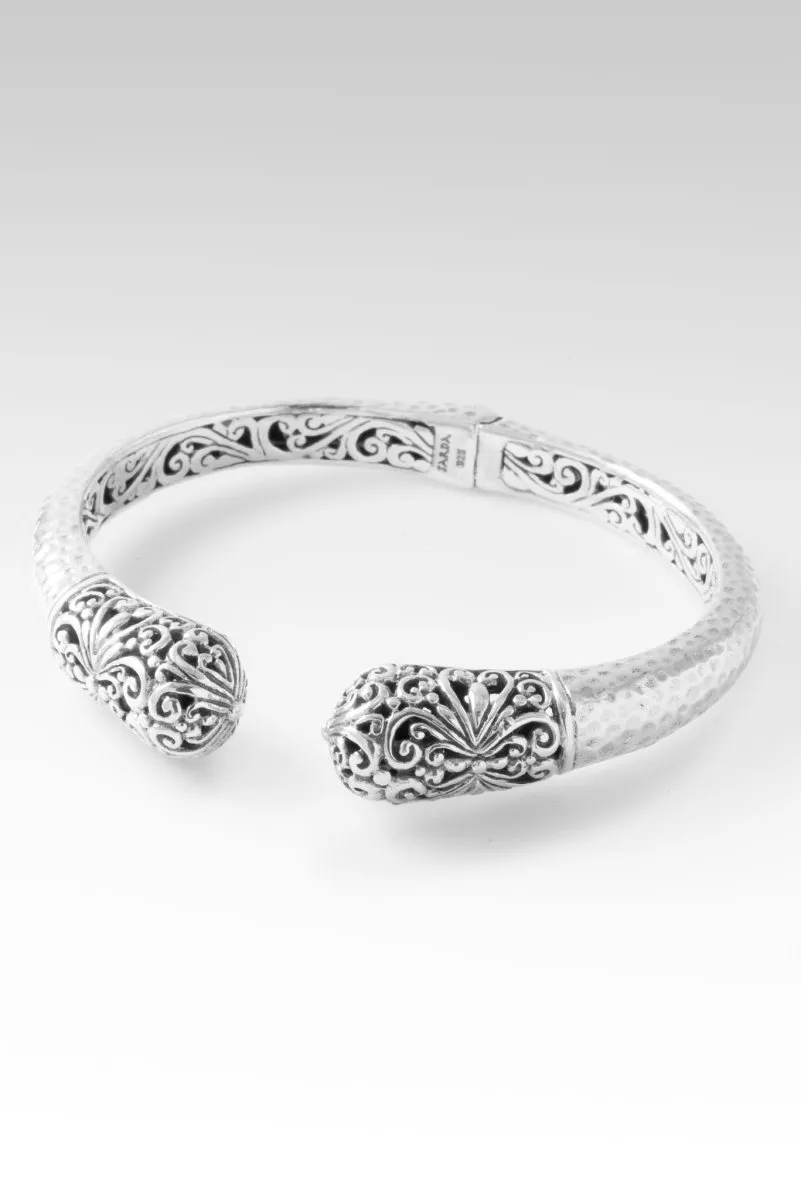 Let Your Light Shine Tip-to-Tip Bracelet? in Janyl Adair
