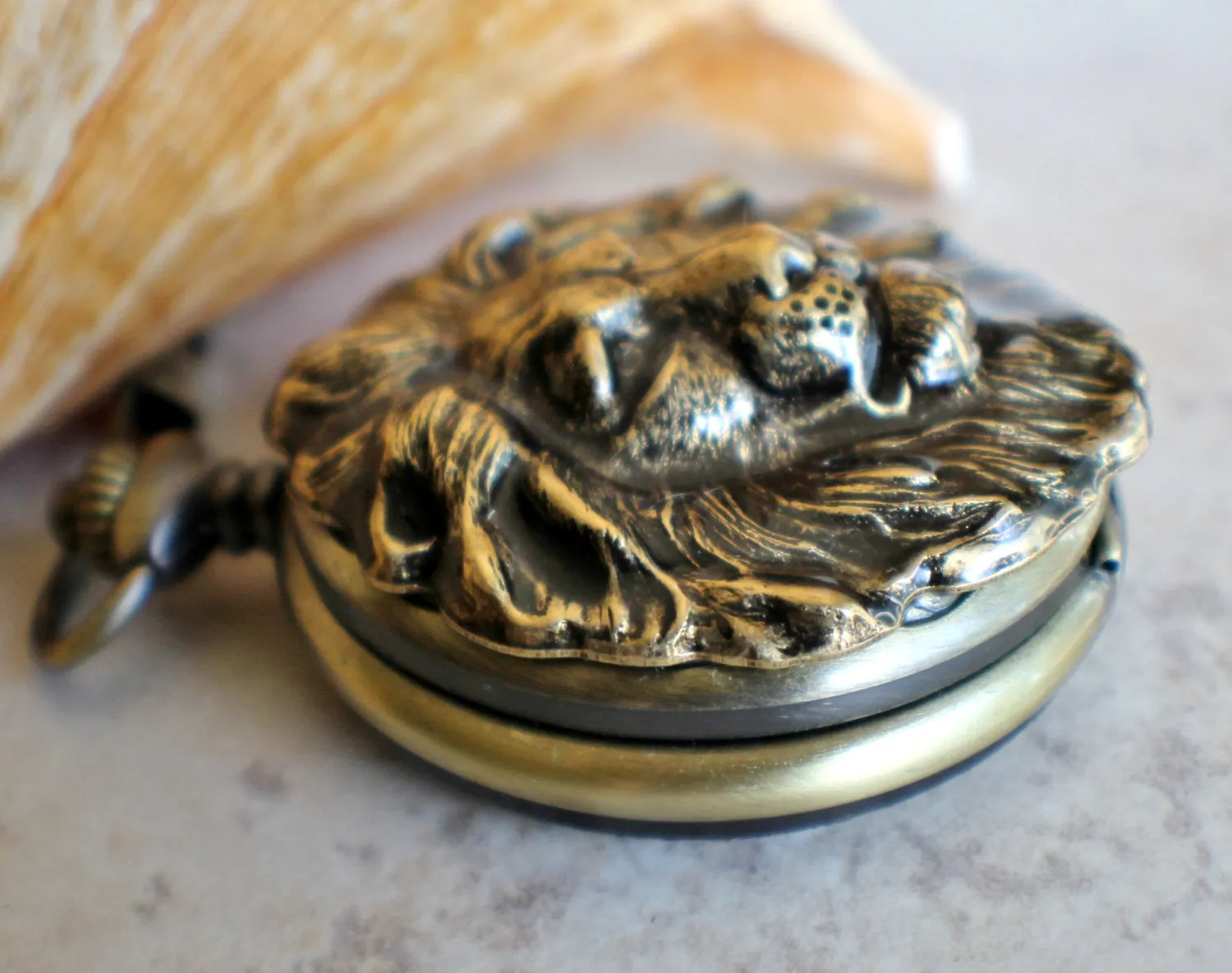 Lion Head Mechanical Pocket Watch