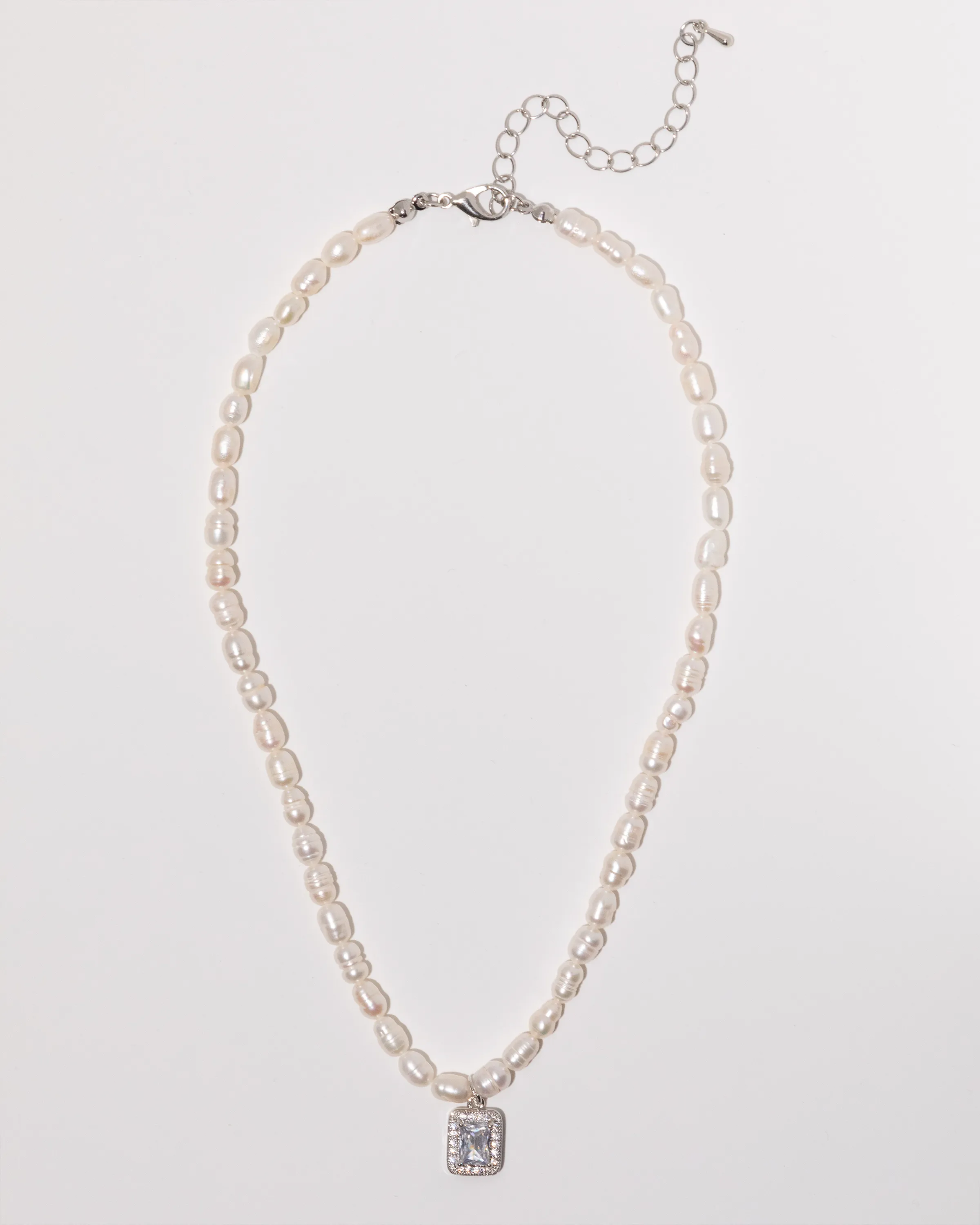 Pearl Beaded Pendant Necklace