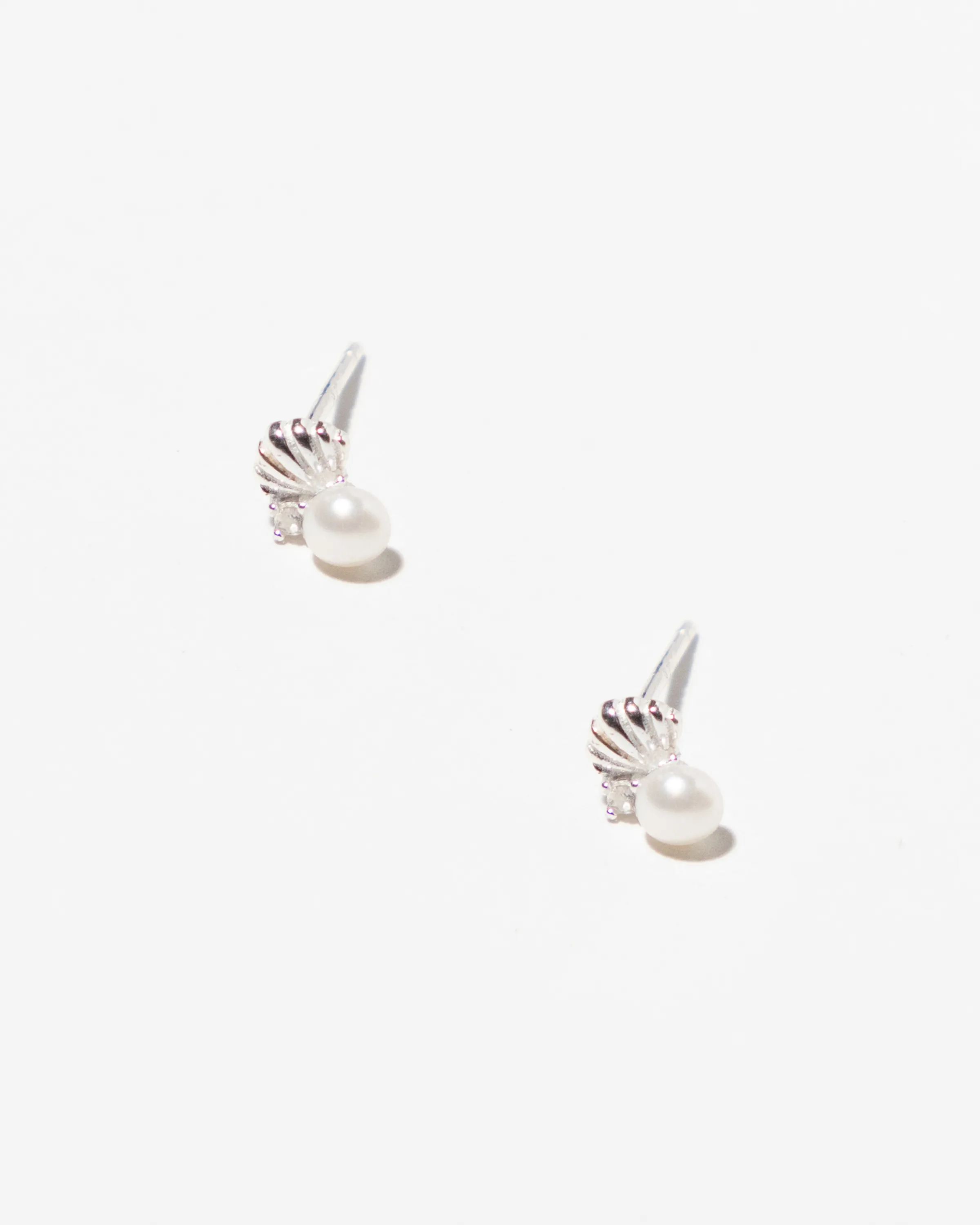Pearl Shell Stud Earrings
