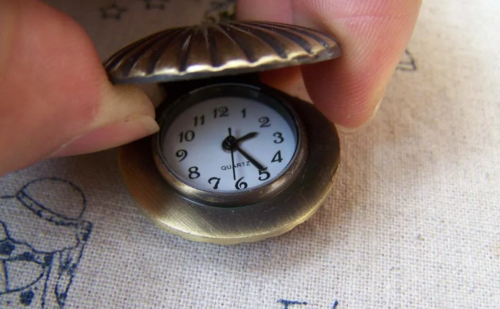 Pocket Watch Scallop Shell Antique Bronze Finish A5731