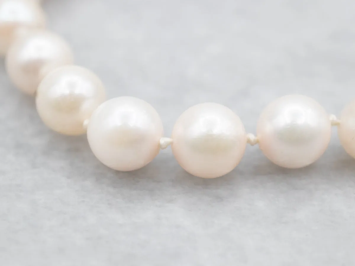 Saltwater Pearl Bracelet with Yellow Gold Clasp