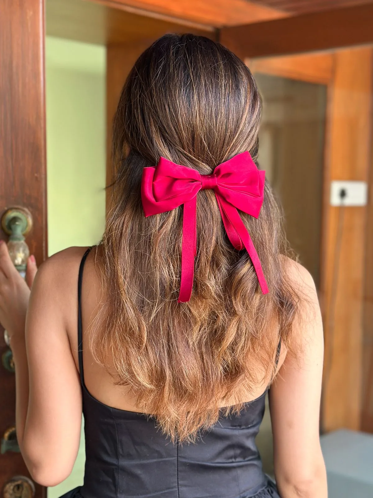 Satin Barrett Clips