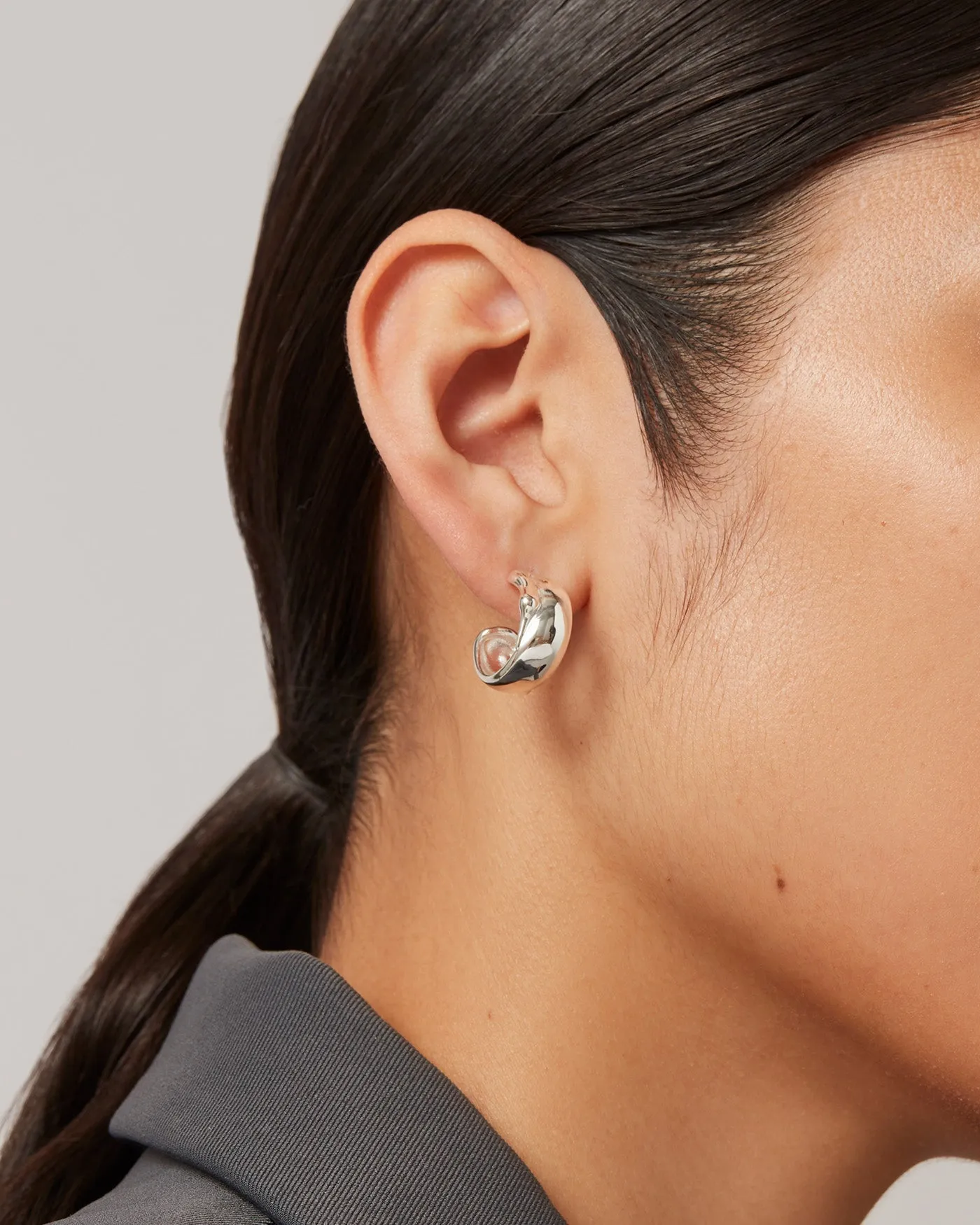 S??es Hoop Earrings