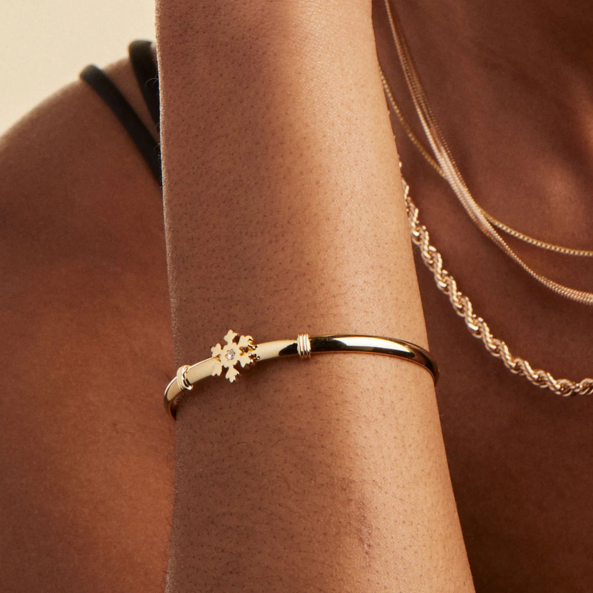 Snowflake Clip Bangle Bracelet