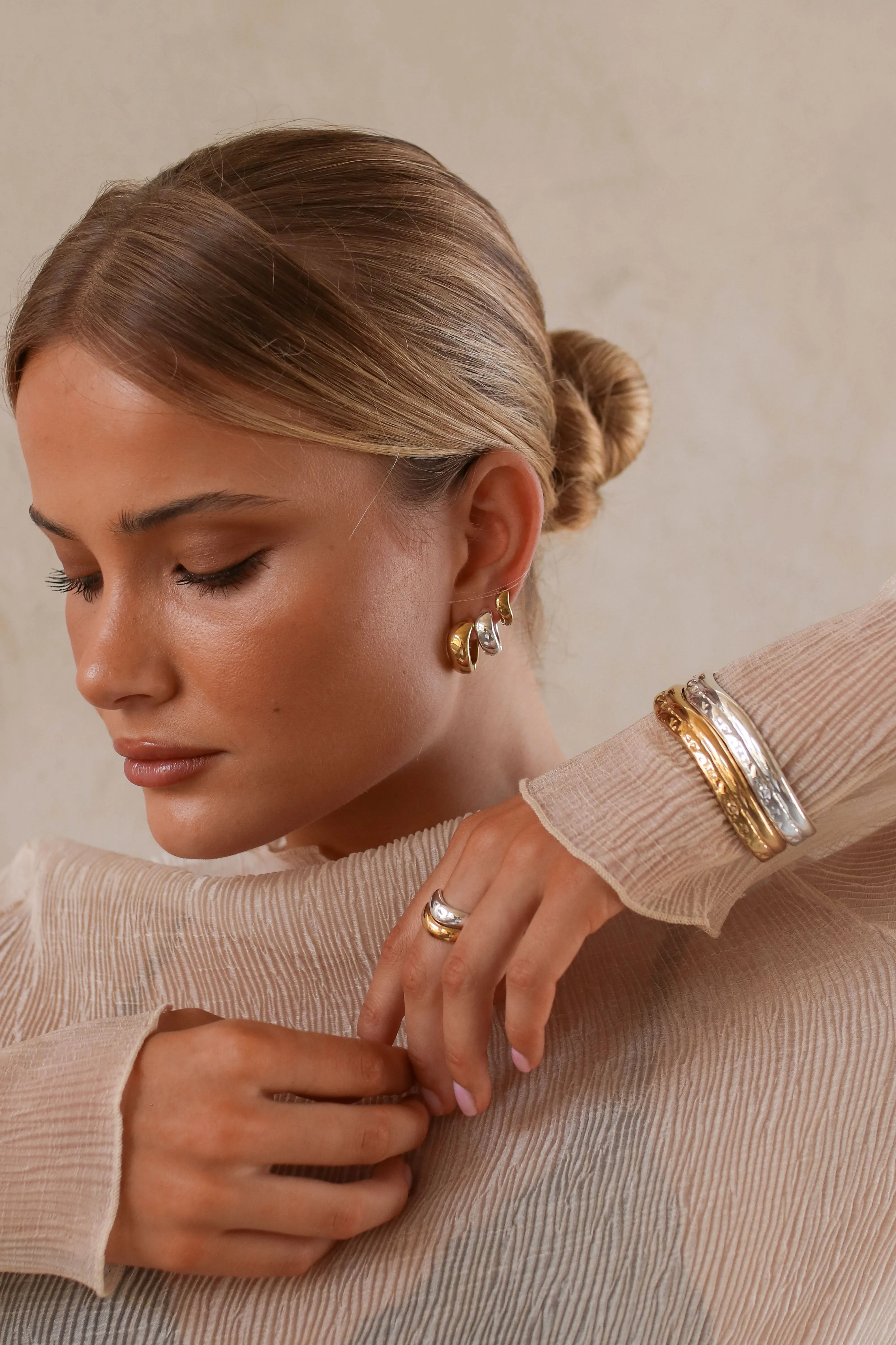 Suri - Stainless Steel Bangle