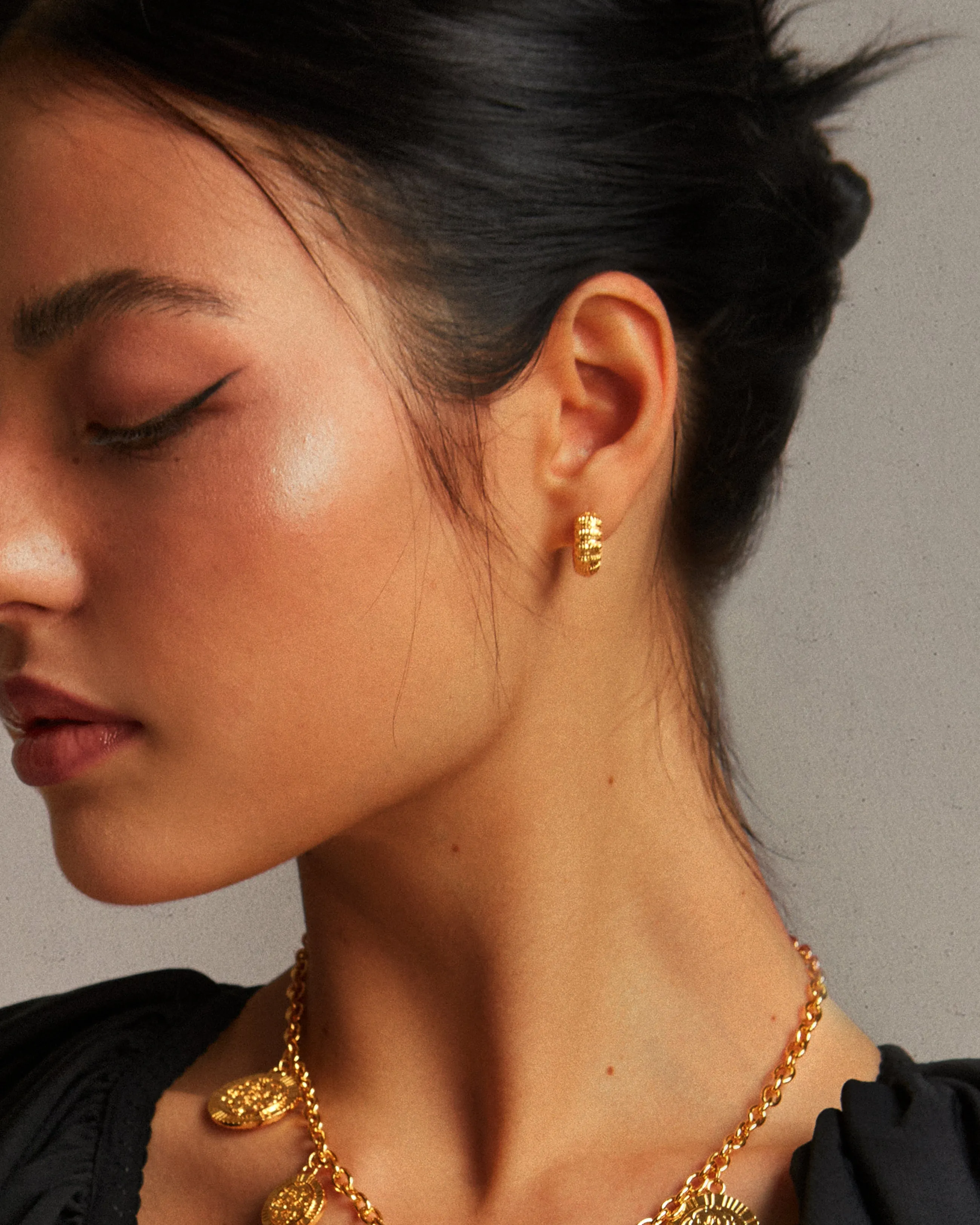 The Canopy Mini Thick Hoop Earrings