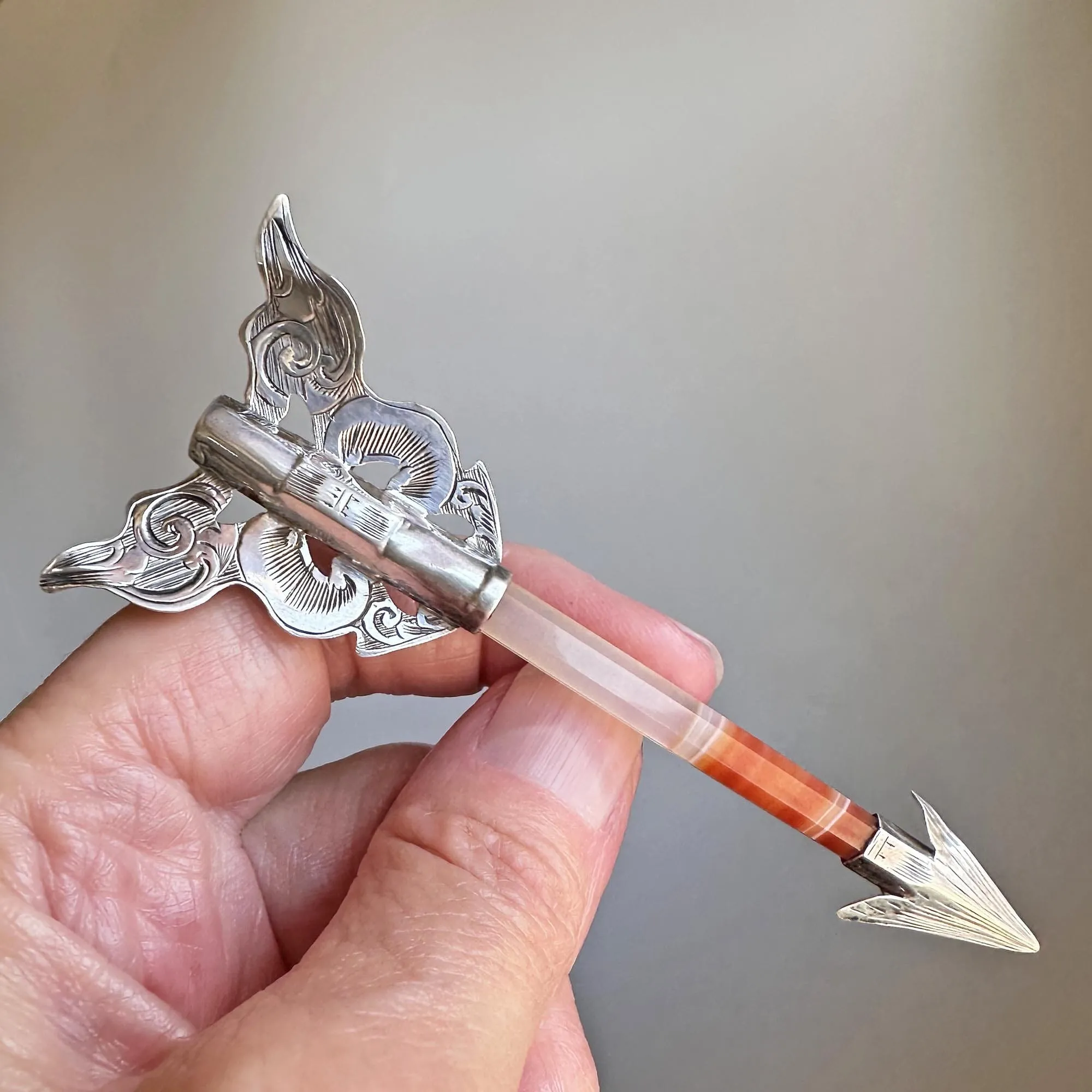 Victorian Silver Large Scottish Banded Agate Arrow Brooch