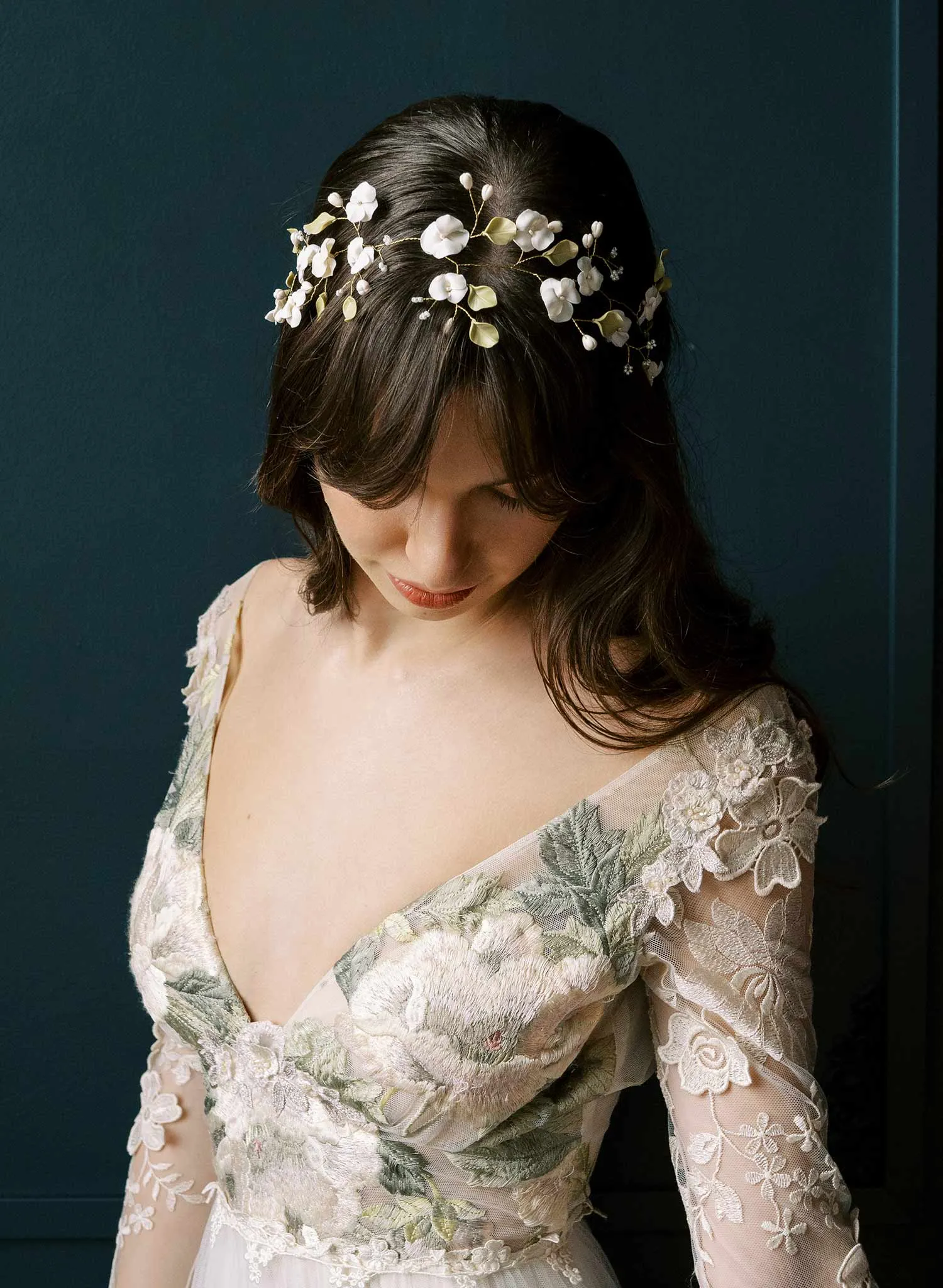 Wispy peony bridal hair vine - Style #2562